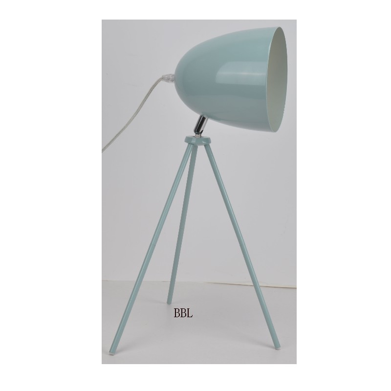Stolní lampa se stativem s kovovým odstínem a funkcí nastavení
