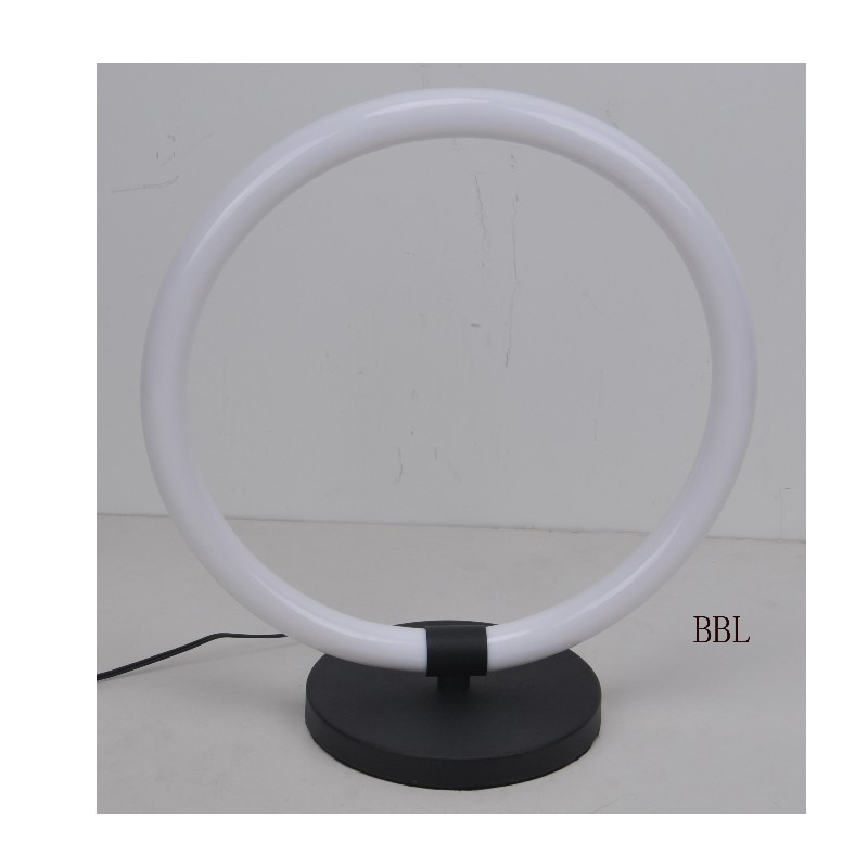 LED stolní lampa s akrylovým kruhovým kroužkem