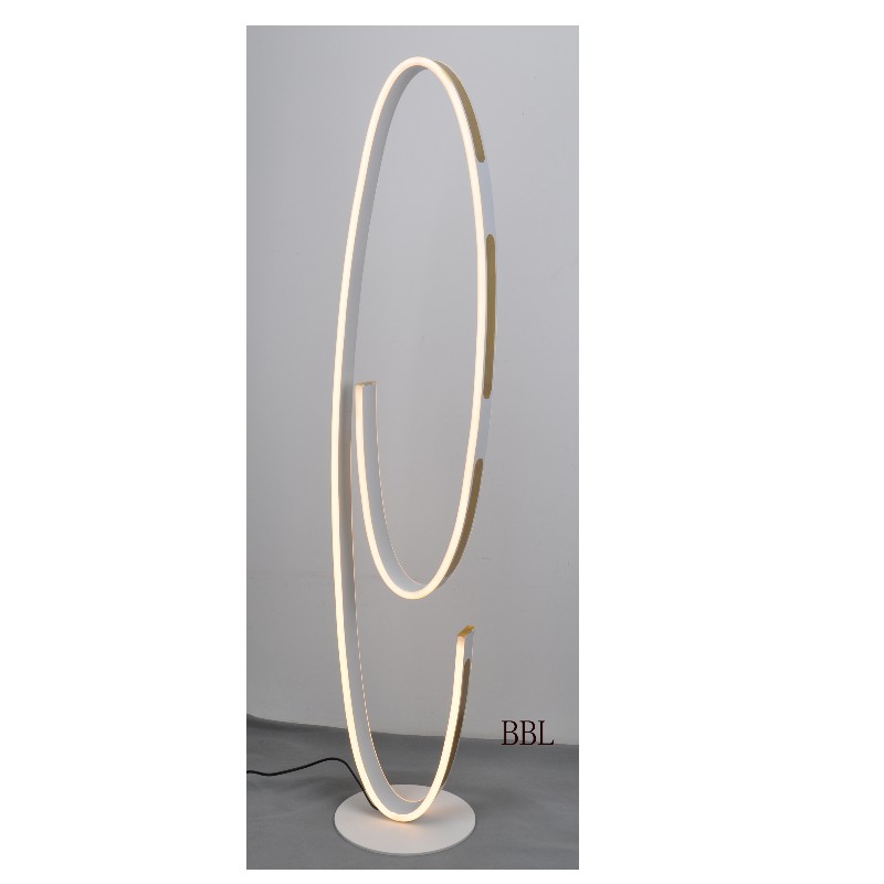 LED stojací lampa s tvarem stopy